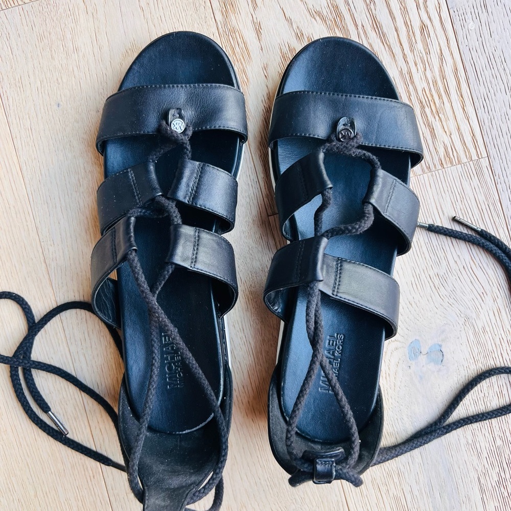 Michael Kors McKenna Gladiator Sandals Women's 9M 40.5M Black Leather La…